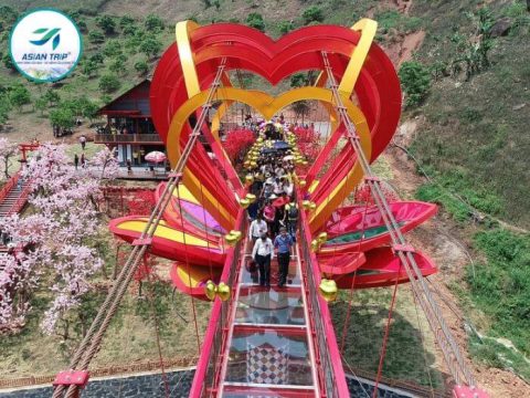 Tour Mộc Châu